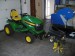 Multifunkční traktor John Deer